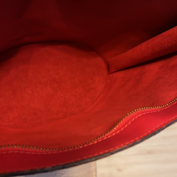 Louis Vuitton Red Epi Saint Jacques Handbag - Picture 11 of 12